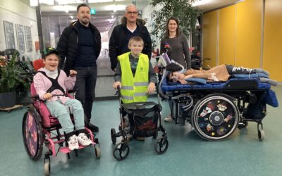 Bescherung an der Außenstelle Kronau durch John Deere Belegschaft und Baden Lions e.V.